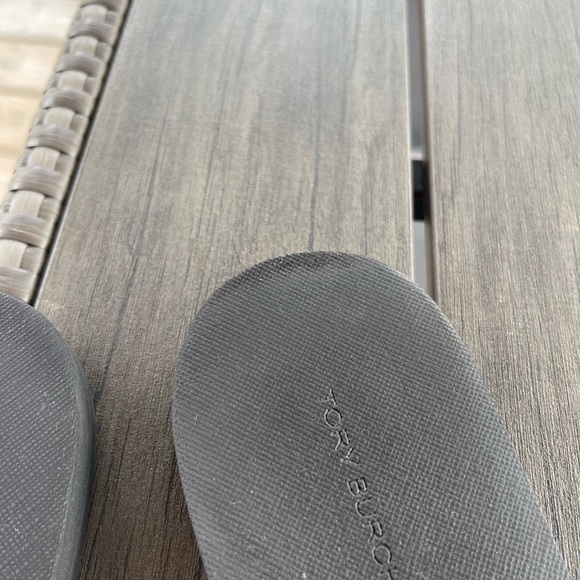 Tory Burch Chelsea Flip Flops - Picture 3 of 6